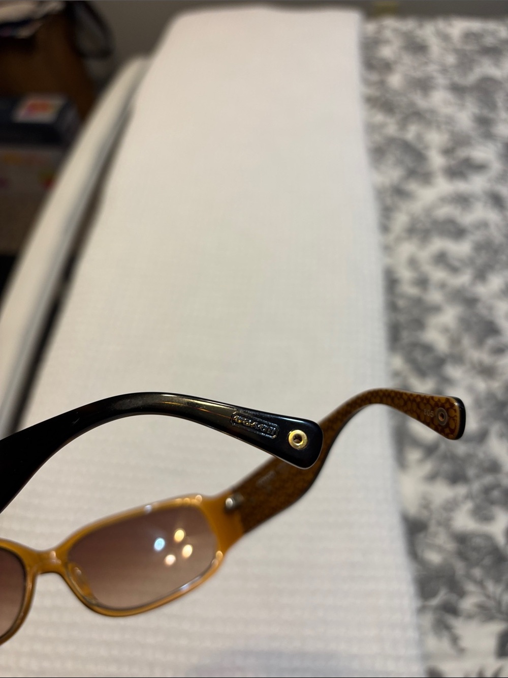Coach Brown Gradient Women’s Sunglasses with Textured Arms - Picture 8 of 11